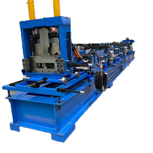 Structure de profil de cadre en acier métallique, petit pain de panne de section CZU à changement rapide formant la machine